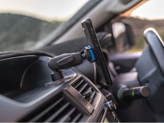 Quad Lock 360 Flexibler Klebesockel 1 Quad Lock 360 Flexibler Klebesockel